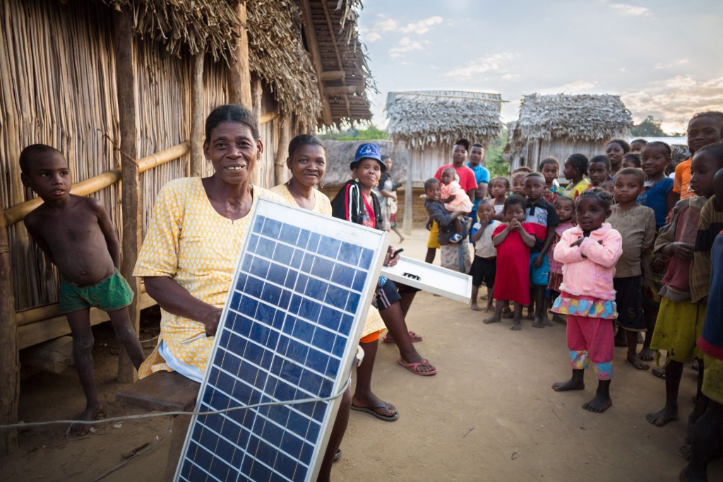 Development Aid: Illiterate Women Trained As Solar Technicians